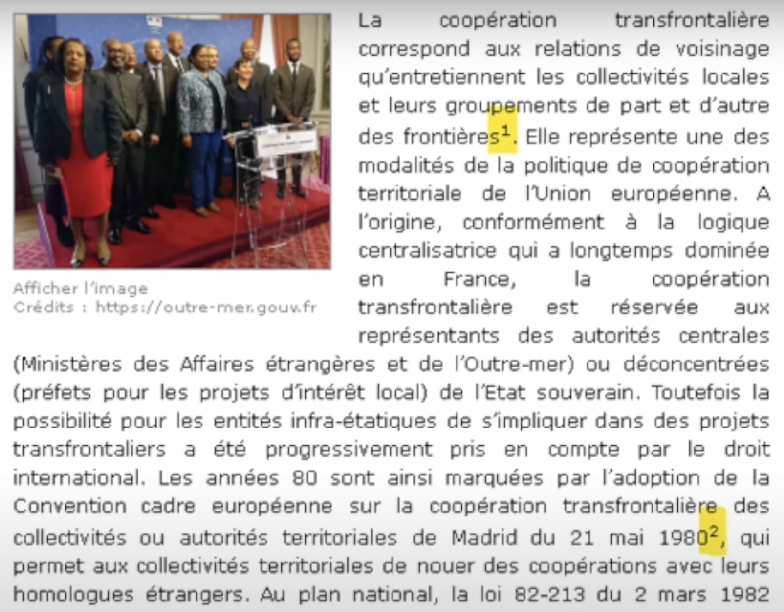 Extrait d'un article montrant deux appels de citation par numéro écrit respectivement avec 1 et 2 en exposant.